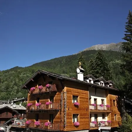 Hotel Courmayeur 3* Courmayeur