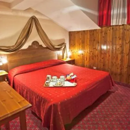 Hotel Courmayeur Готель Курмайор