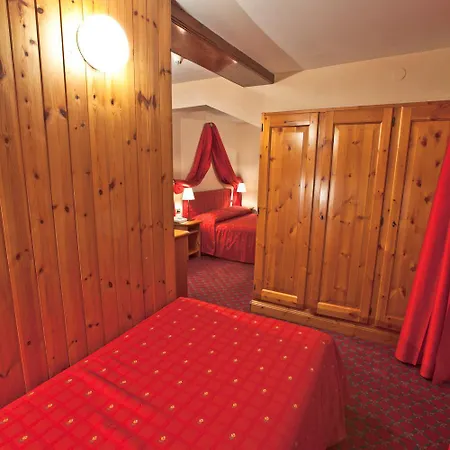 Hotell Hotel Courmayeur 3*