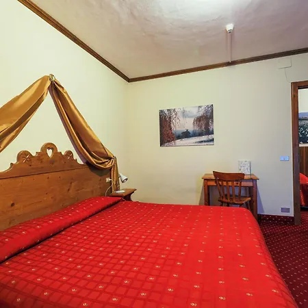 Hotel Courmayeur Готель 3*