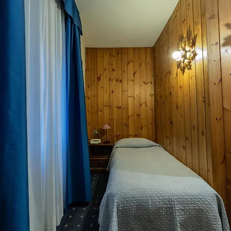 Hotel Courmayeur 3*