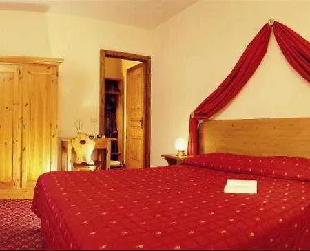 Hotel Courmayeur Курмайор
