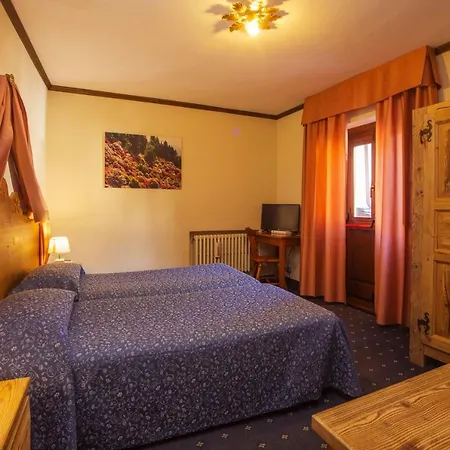 Hotel Courmayeur Курмайор